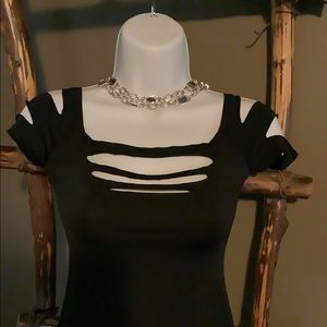 213 Stretchy cut out summer top